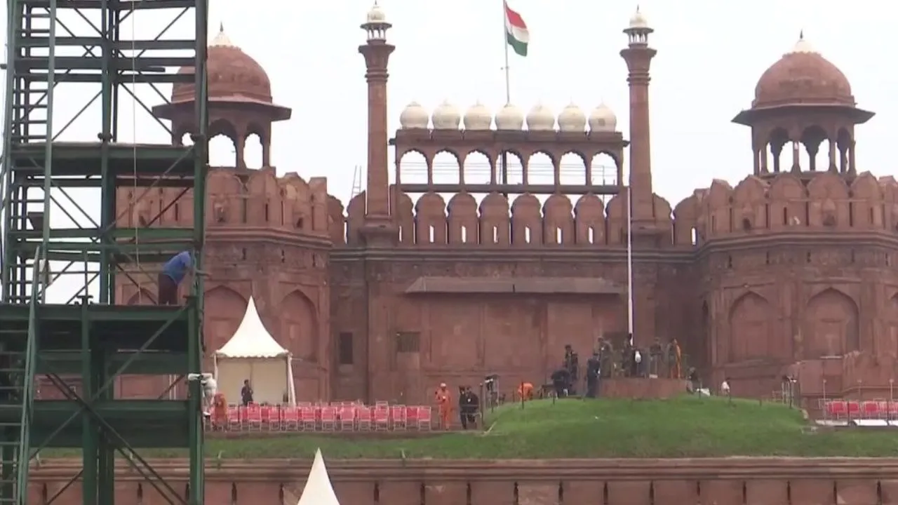 Chandni Chowk MP Praveen Khandelwal demands to change Delhi to Indraprastha Amit Shah