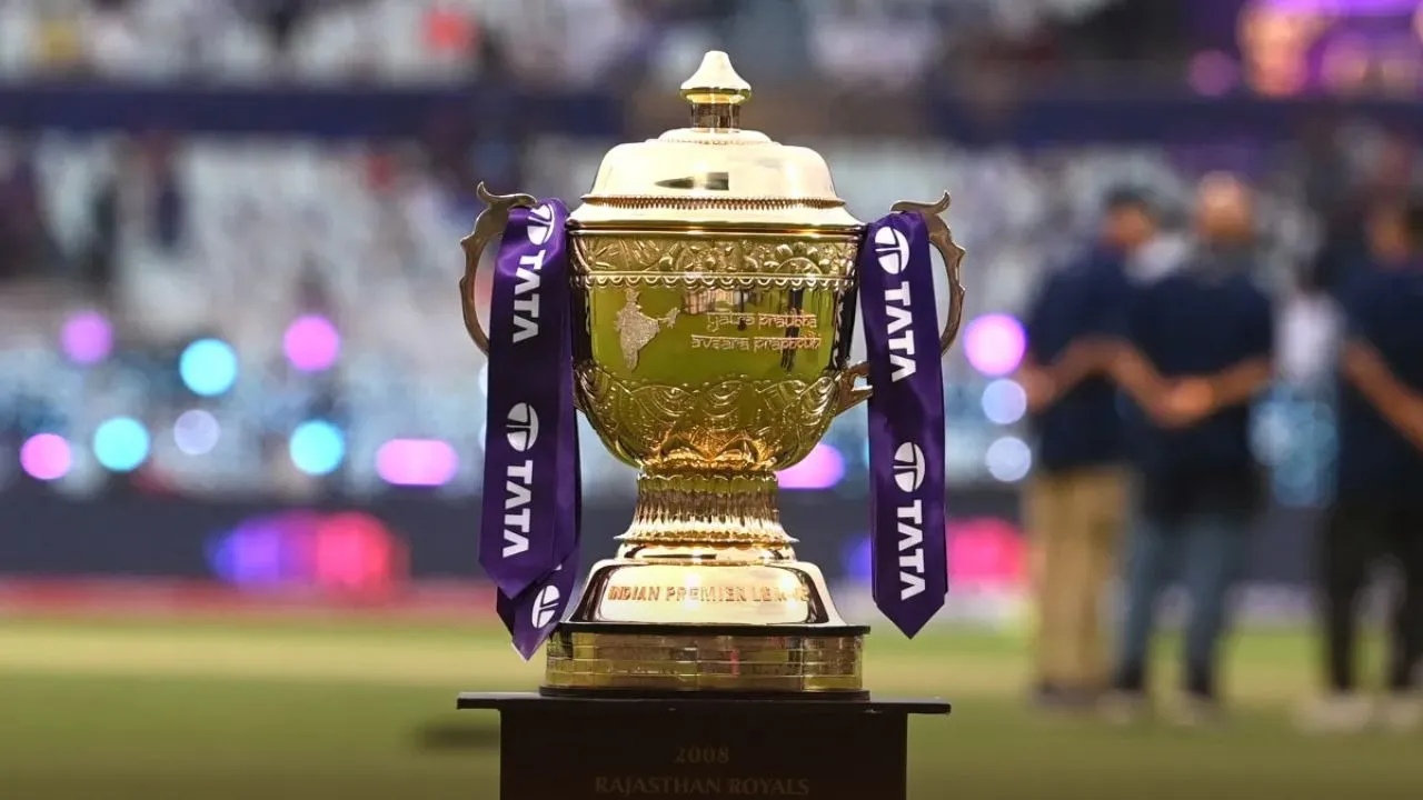 IPL Record Do you know who is the foreign cricketer who has won 3 Orange Caps in indian premier league