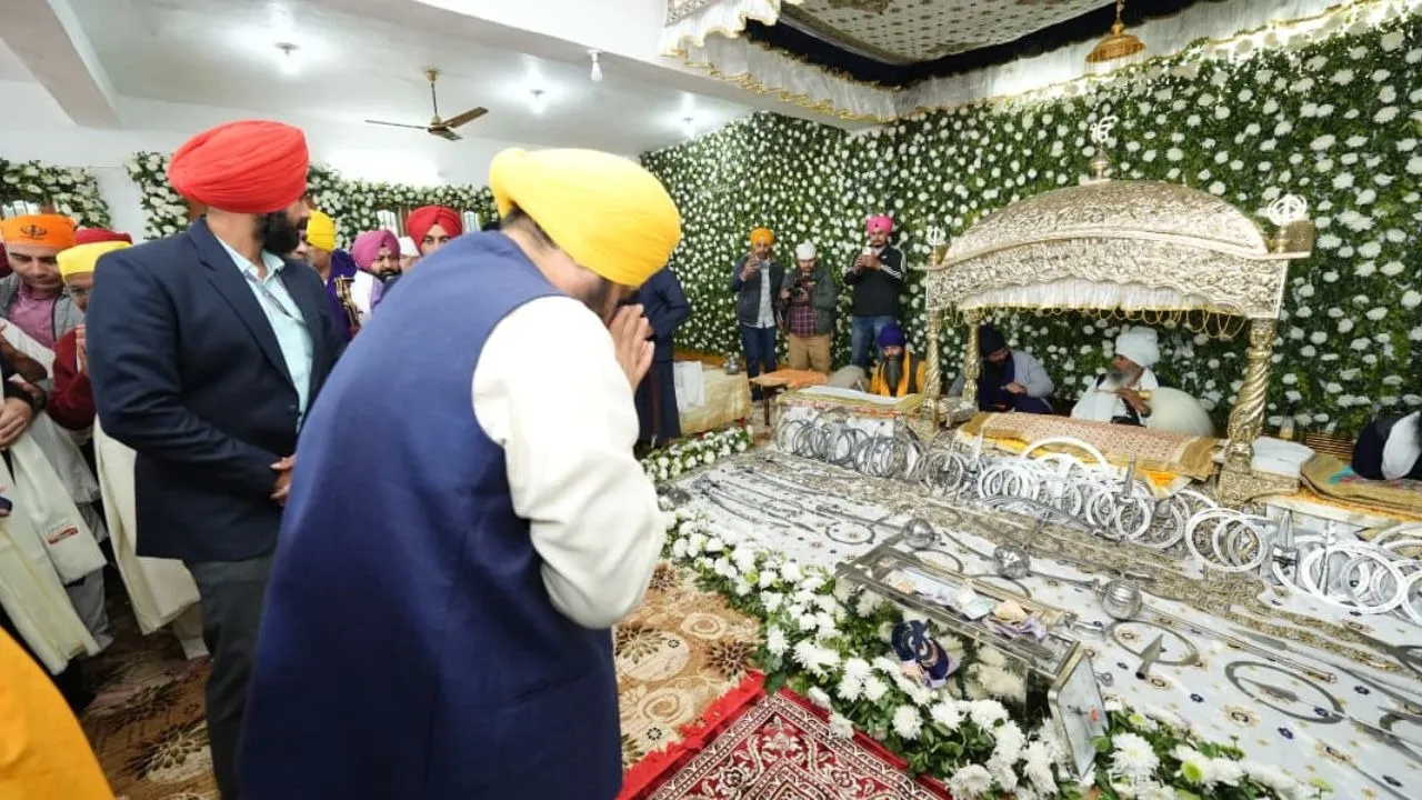 Punjab CM Bhagwant Mann and Arvind Kejriwal visits Gurdwara Baba Budha Dal Chhawani