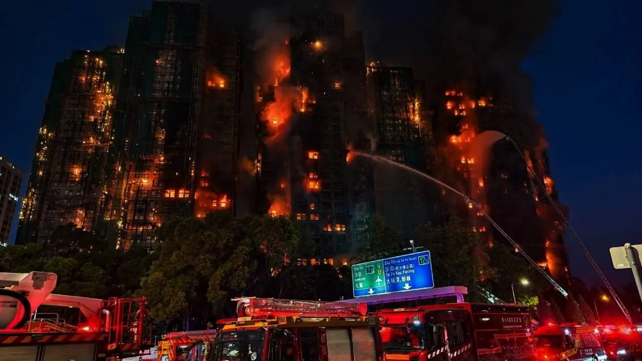 Hong Kong Building Fire many Died and Many arrested Updates in hindi