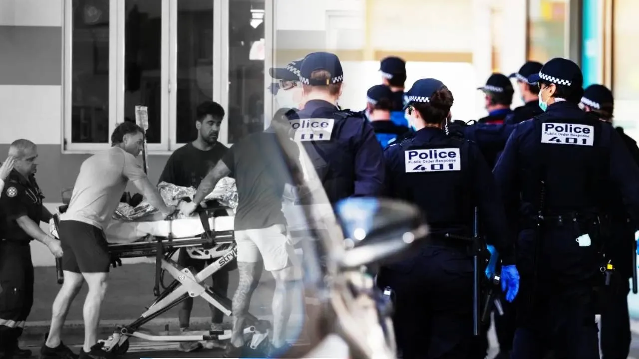 London Berlin NewYork tightening security for Hanukkah after Sydney Bondi Beach Shooting