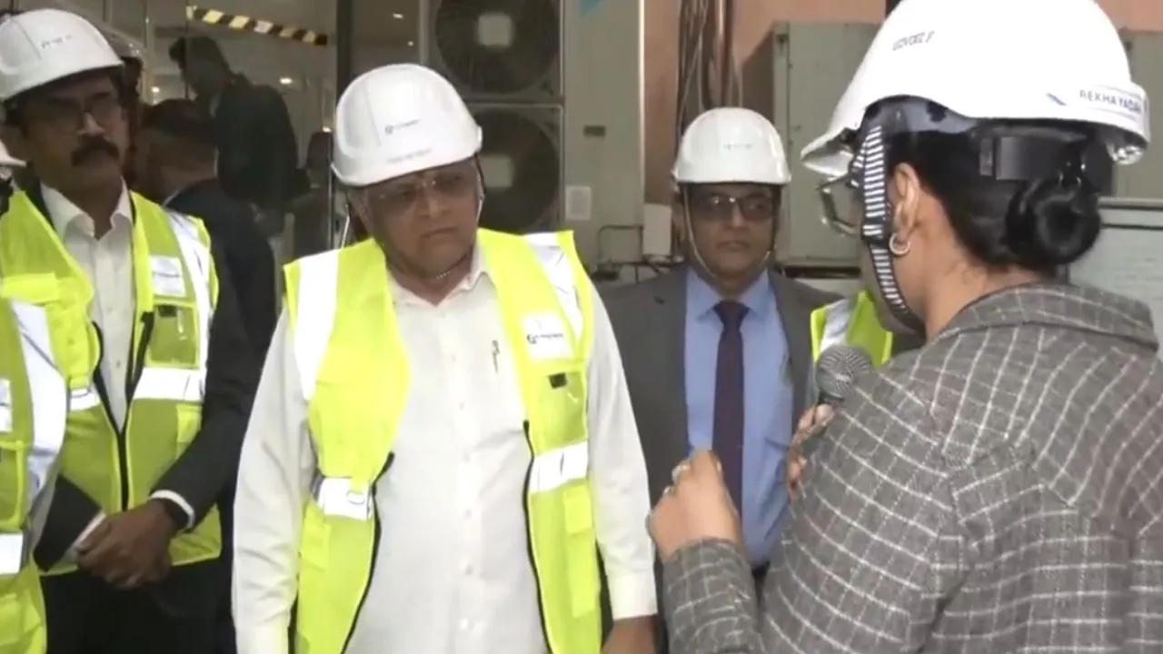 Gujarat CM Bengal Visit make in India Metro Launch