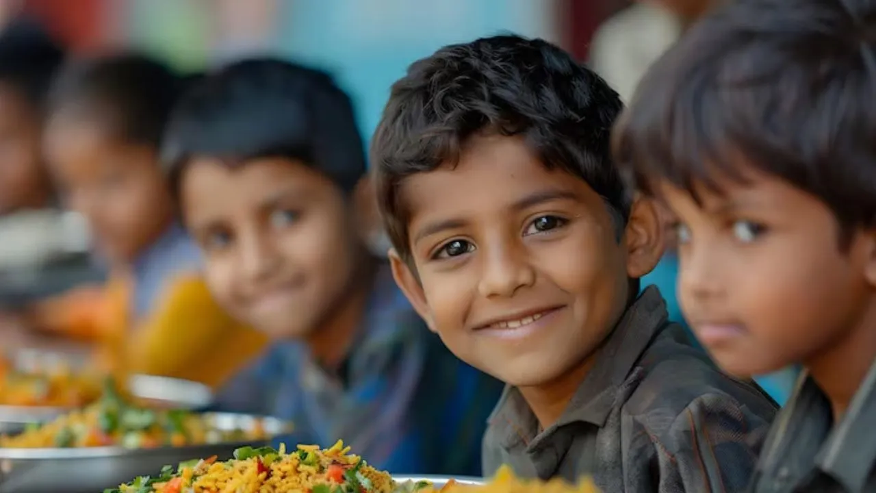 Gujarat Govt Mukhyamantri Paushtik Alpahar Yojana