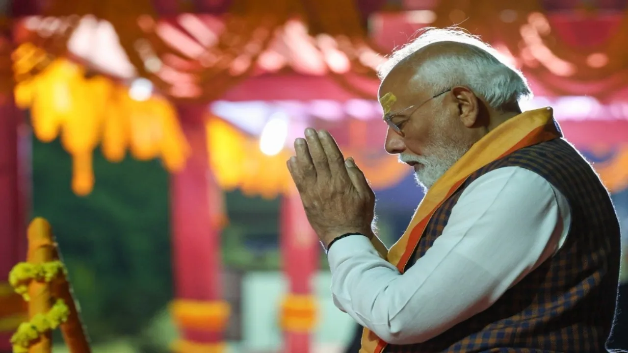 PM Modi at somnath temple