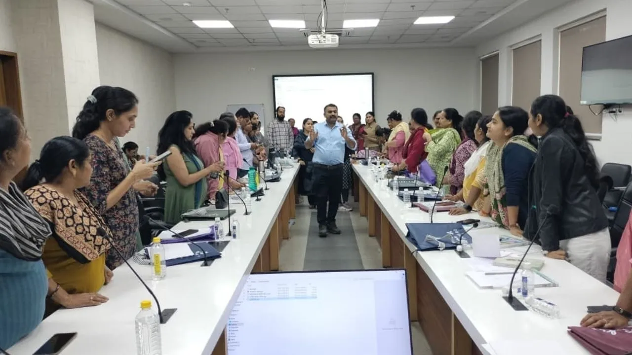 Gujarat Empowers Girls Through Panchayat Leadership Training