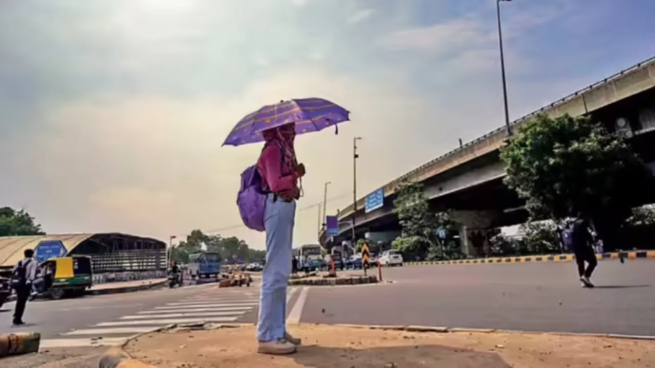 दिल्ली मौसम आज, Delhi weather today 2 March 2026, दिल्ली मौसम कल, Delhi forecast 3 March, मार्च 2026 मौसम अपडेट, Delhi NCR temperature rise, IMD Delhi weather, दिल्ली में गर्मी, होली 2026 मौसम, Delhi hot weather March 2026