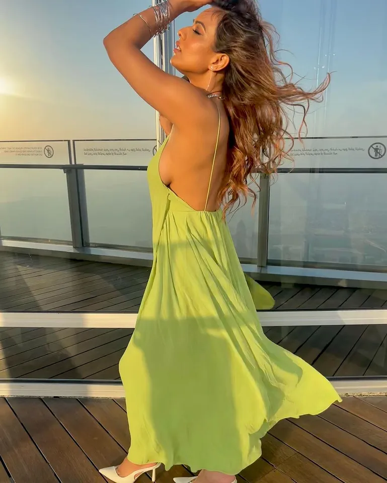 Nia Sharma 4
