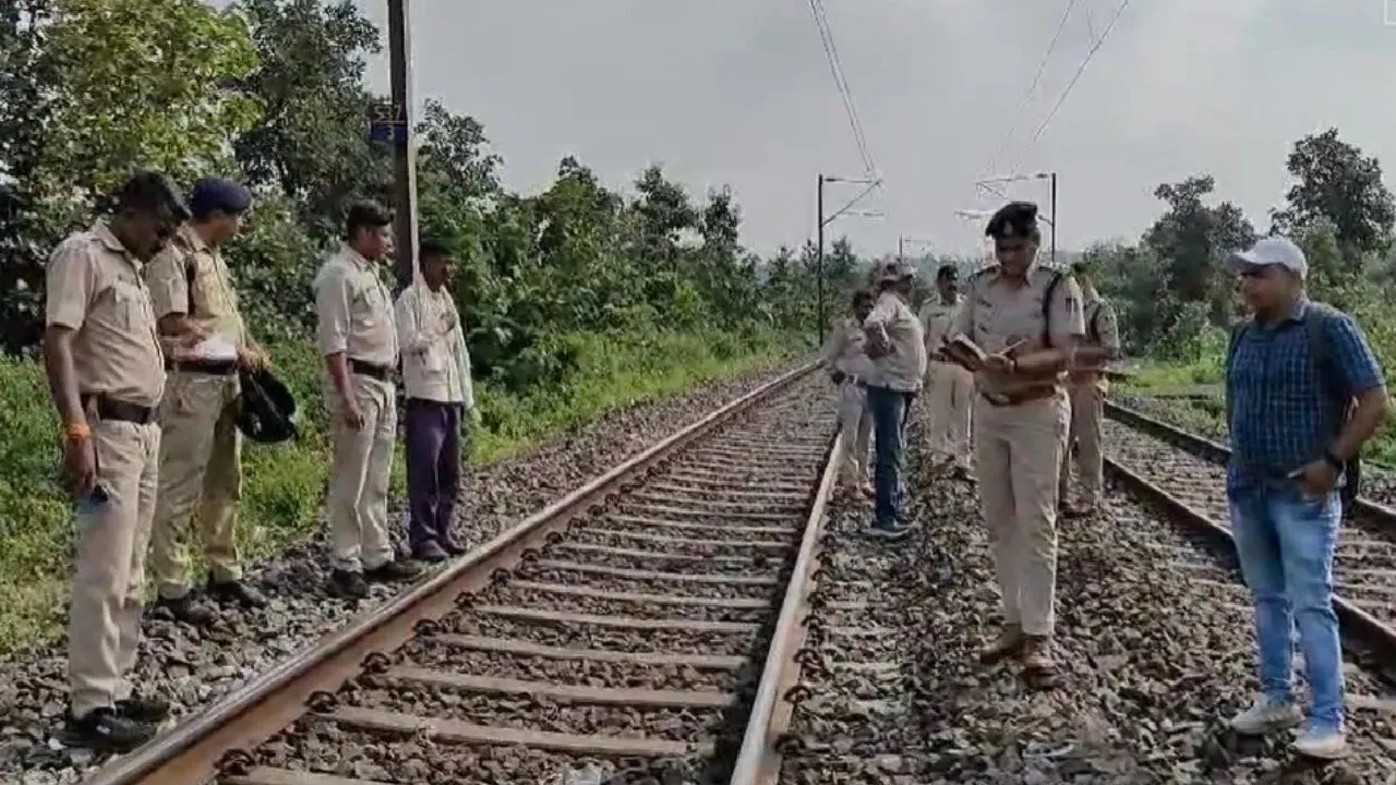 mp news train