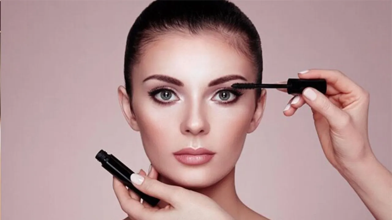 Mascara 4