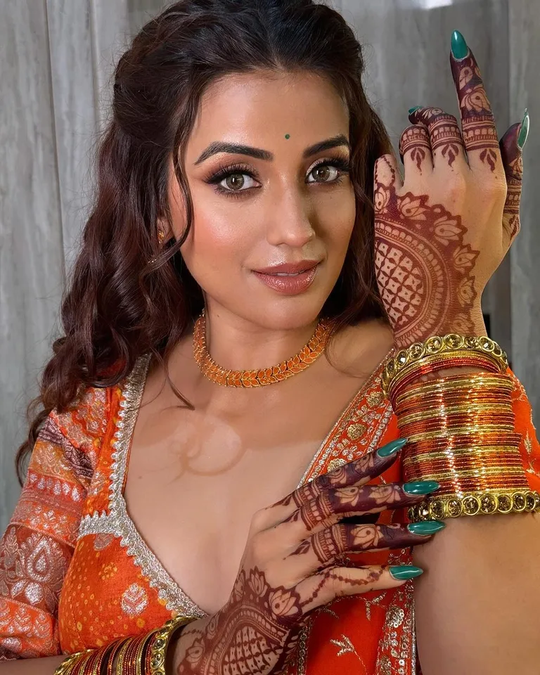 Akshara Singh 2