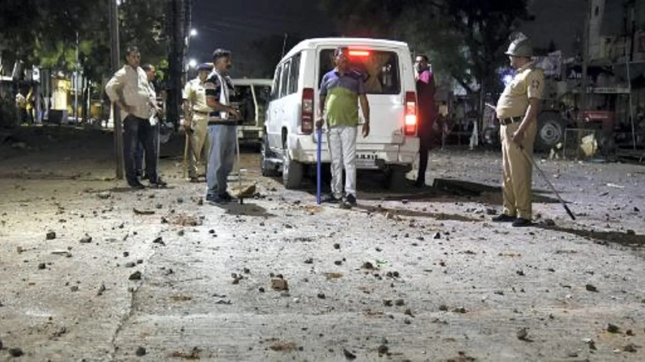 rajasthan stone pelting