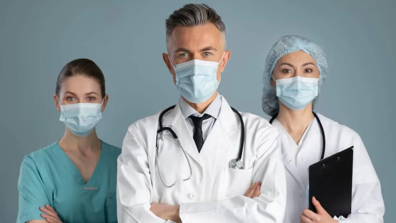 MBBS Doctor Salary and facilities in hindi
