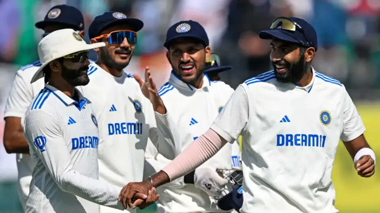 Team India kanpur test pitch