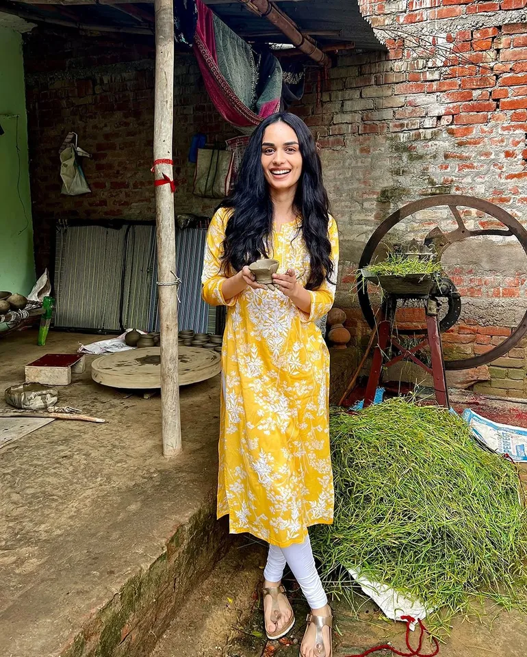 Manushi Chhillar 2