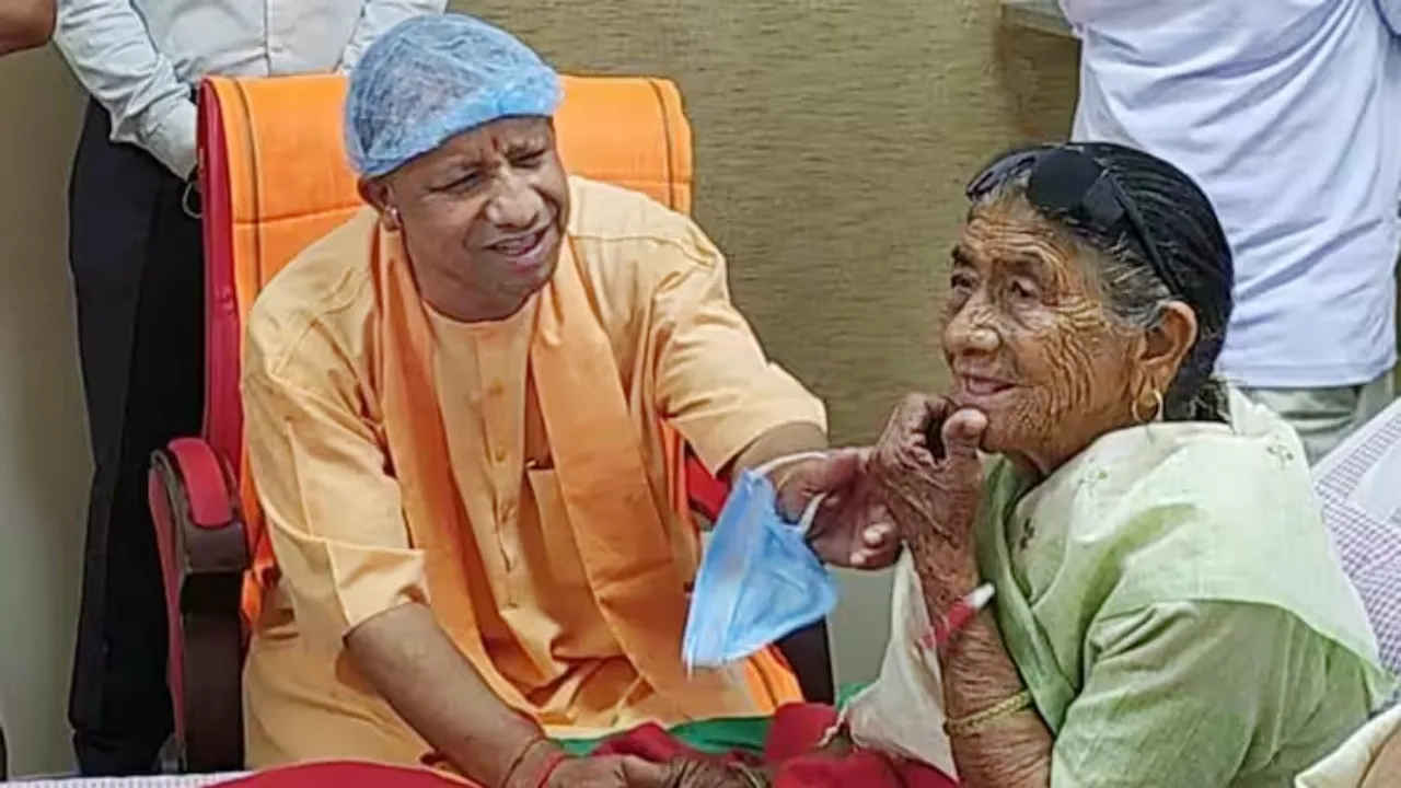 CM Yogi Adityanath mother health
