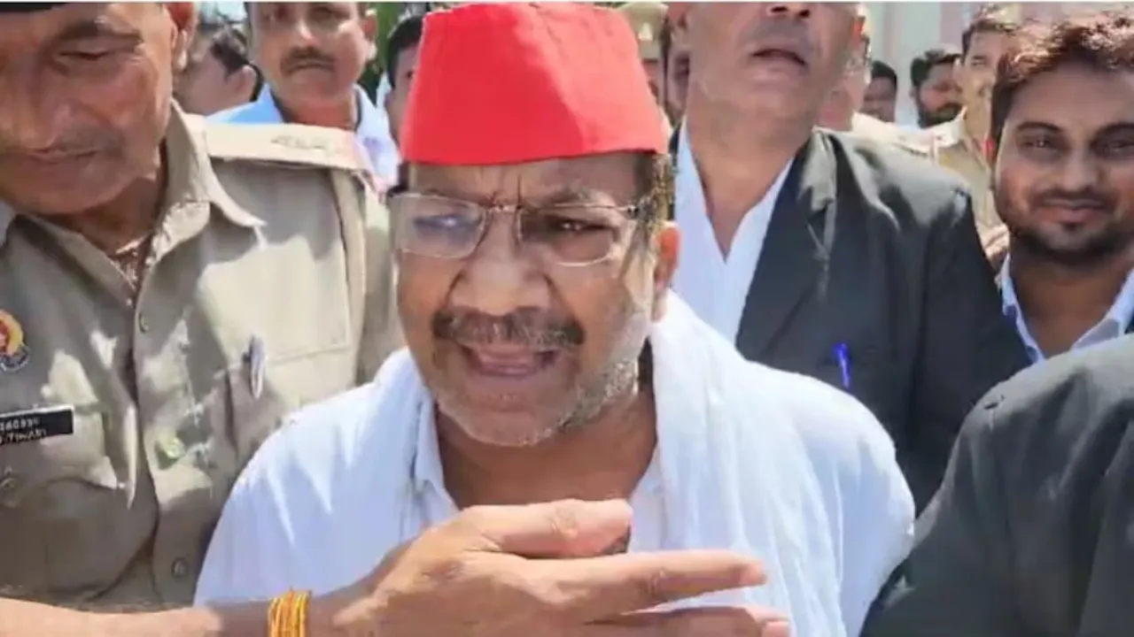 SP leader zahid beg surrender