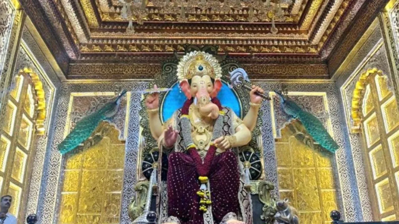 Lalbaugcha Raja