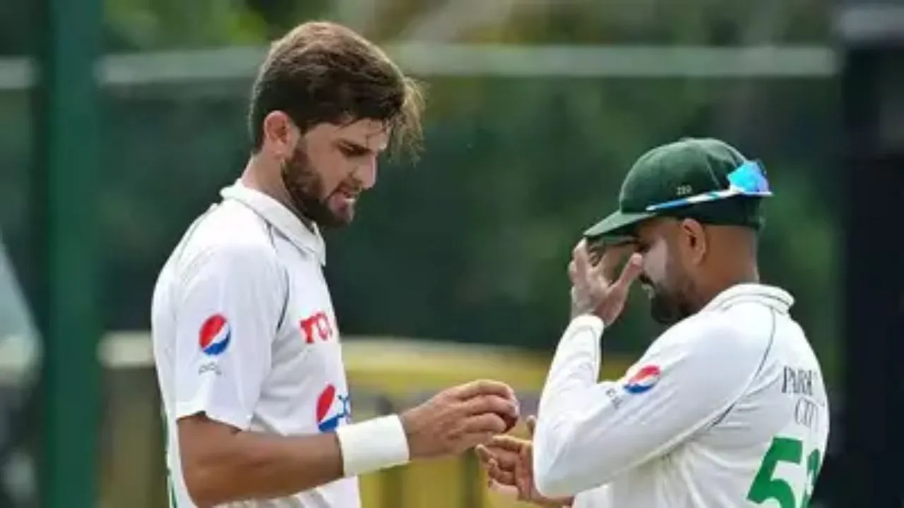 Shaheen Afridi seen calling zimbu to Babar Azam during PAK vs ENG Multan Test watch video