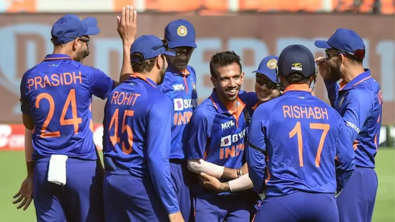 Team India star Rahul Chahar father cheated, loss worth lakhs of rupees