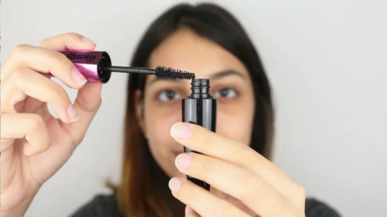 Mascara 6