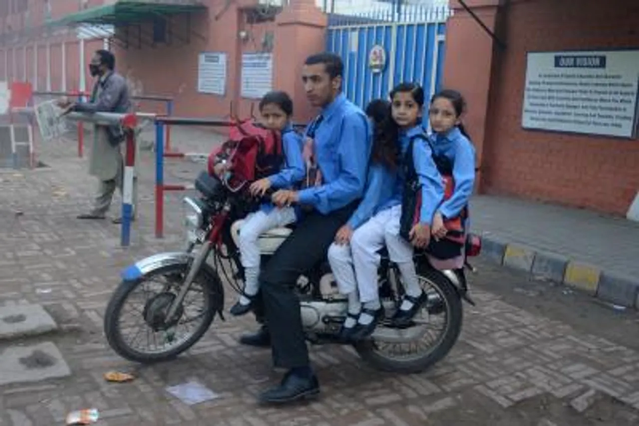 (161119) PAKISTAN-LAHORE-AIR POLLUTION