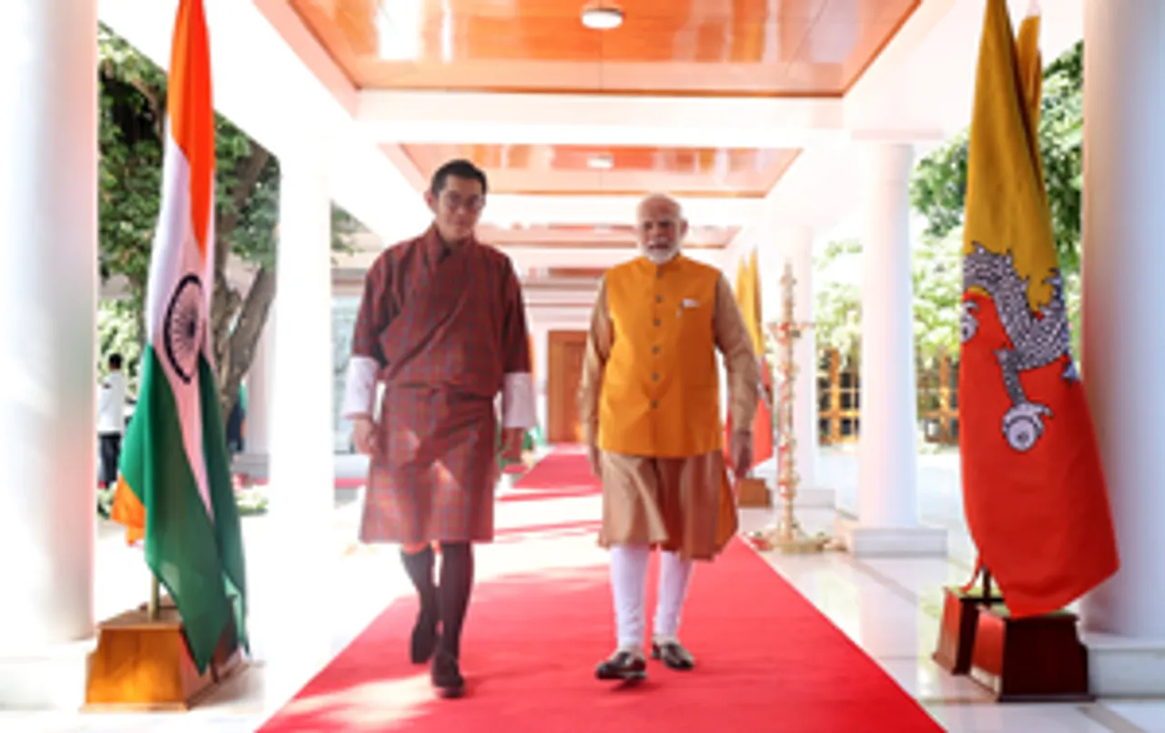 New Delhi: PM Modi meets Bhutan's King Jigme Khesar Namgyel Wangchuck