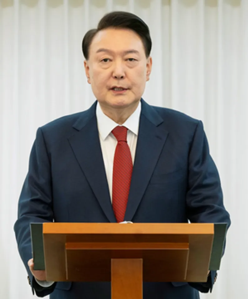 Seoul: South Korean President Yoon Suk Yeol delivers a speech at his residence