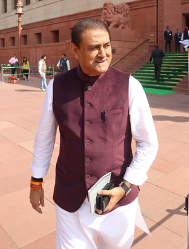 New Delhi: MPs At The Parliament House During The Budget Session