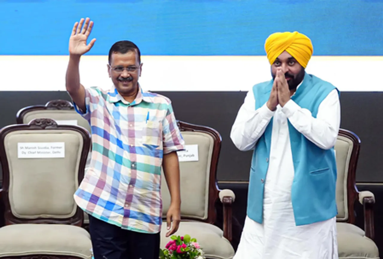 Amritsar: Kejriwal, Mann Interact with Punjab Teachers