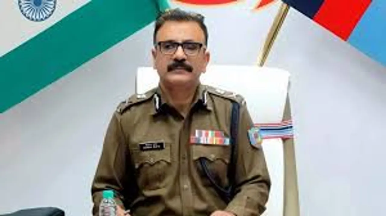 पांच लाख का इनामी नक्सली कुंवर मांझी ढेर, एक जवान शहीद, क्रॉस फायरिंग में एक ग्रामीण की मौत (लीड-2)