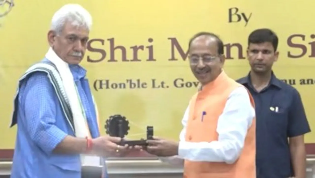 जम्मू-कश्मीर शांति की ओर, पहलगाम हमले के आतंकवादी जल्द पकड़े जाएंगे : मनोज सिन्हा