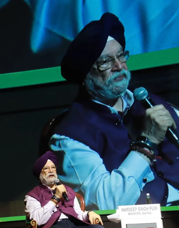 भारत 40 देशों से खरीदता है तेल, रूसी तेल पर अमेरिकी प्रतिबंध को लेकर कोई चिंता नहीं : हरदीप पुरी