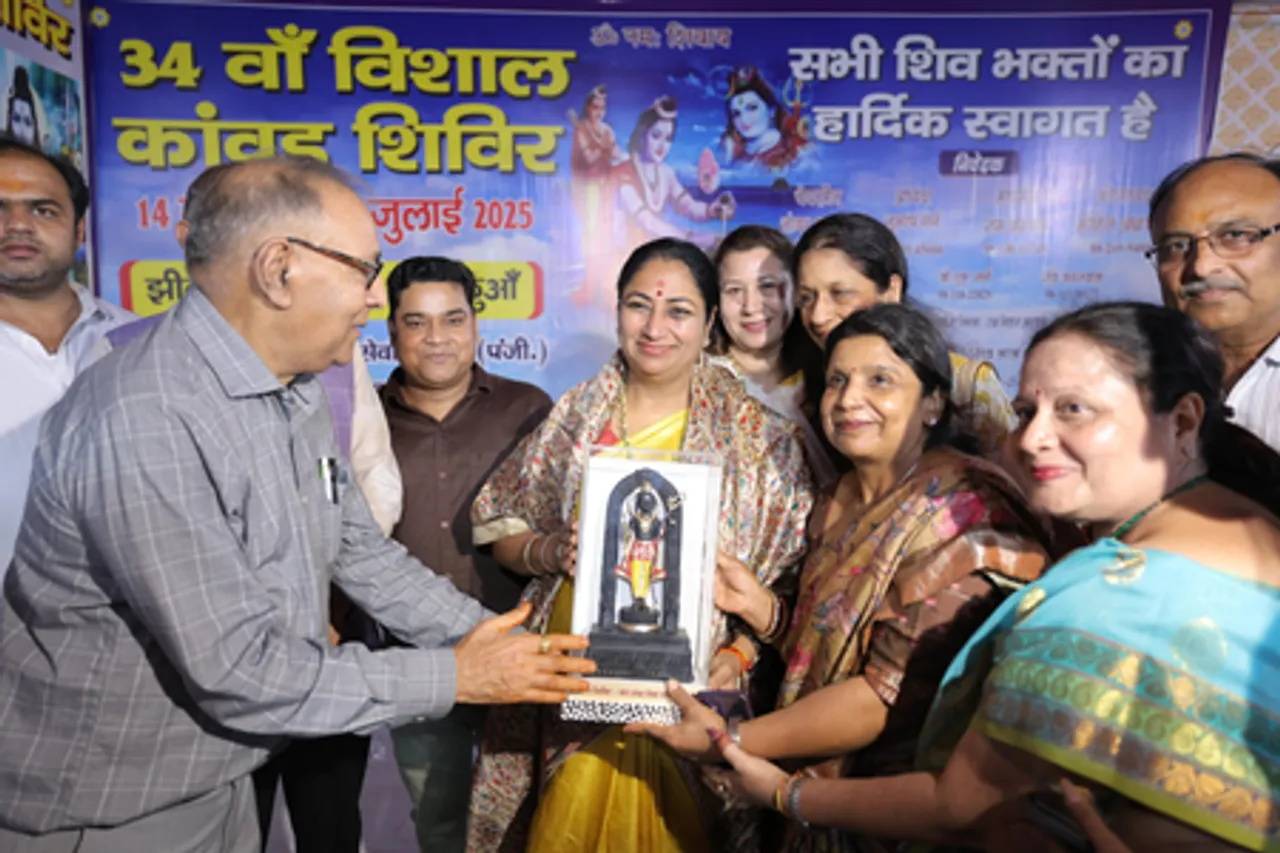 मुख्यमंत्री रेखा गुप्ता ने कांवड़ शिविरों का लिया जायजा, बोली- 'सुरक्षा और सुविधा हमारी प्राथमिकता'