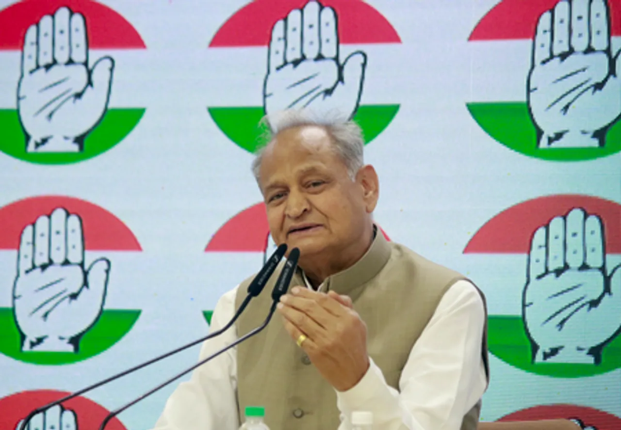 धनखड़ के इस्‍तीफे पर सरकार को तत्‍काल स्‍पष्‍टीकरण देना चाहिए : अशोक गहलोत