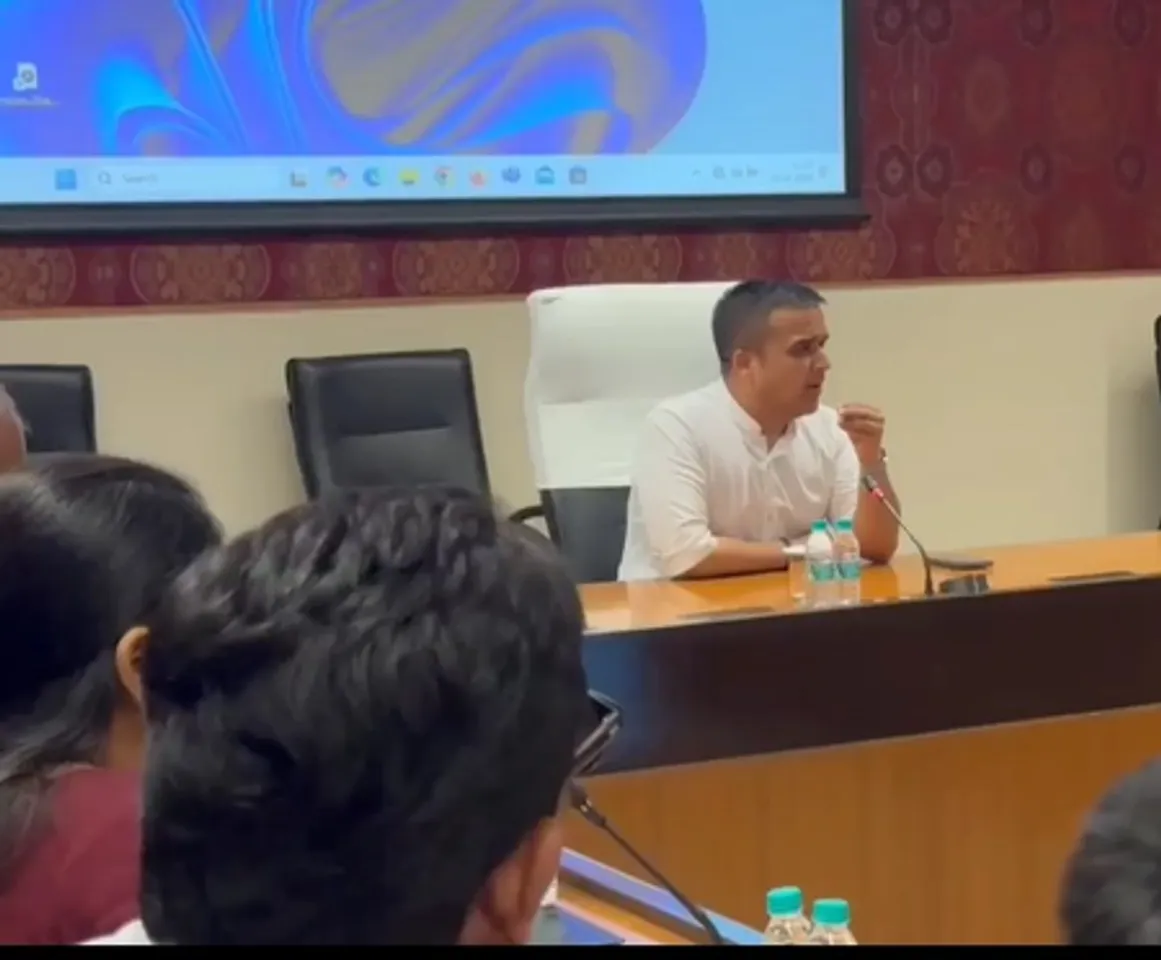 गांधीनगर: अमित शाह के निर्देश पर हर्ष संघवी का अधिकारियों को निर्देश, सड़क एवं निकासी कार्यों को गंभीरता से लें