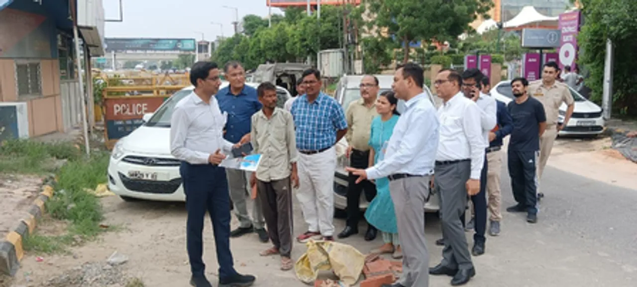 नोएडा प्राधिकरण की समीक्षा बैठक, निर्माण कार्यों की धीमी गति पर सीईओ की नाराजगी