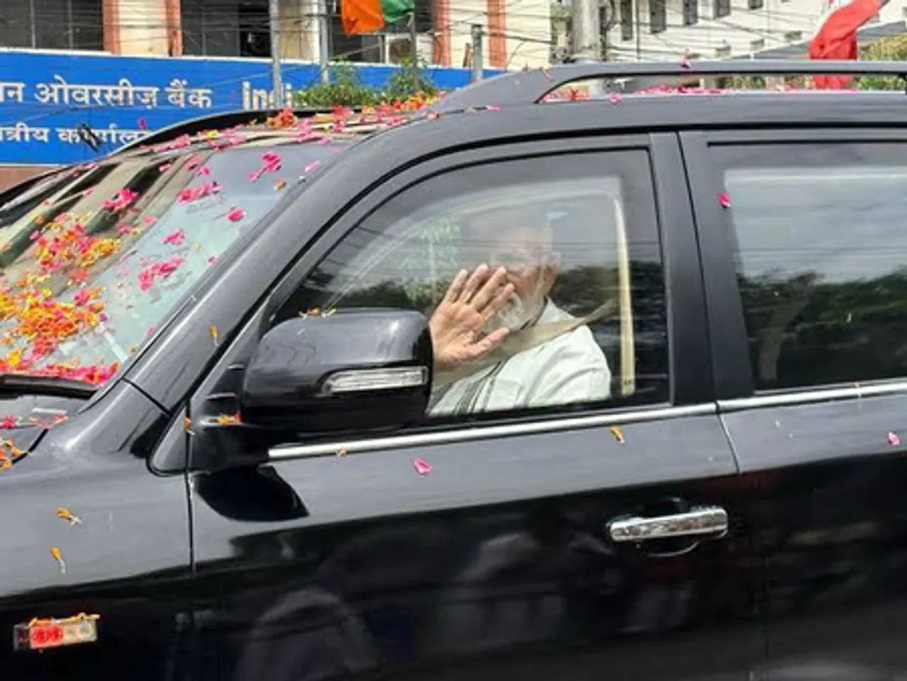 PM Modi holds roadshow in TN's Gangaikonda Cholapuram
