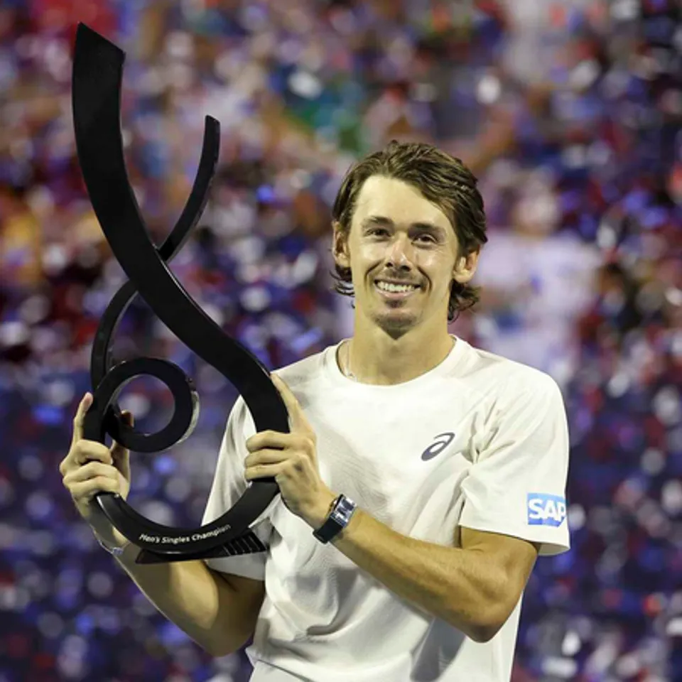 De Minaur saves 3 championship points to clinch Washington final