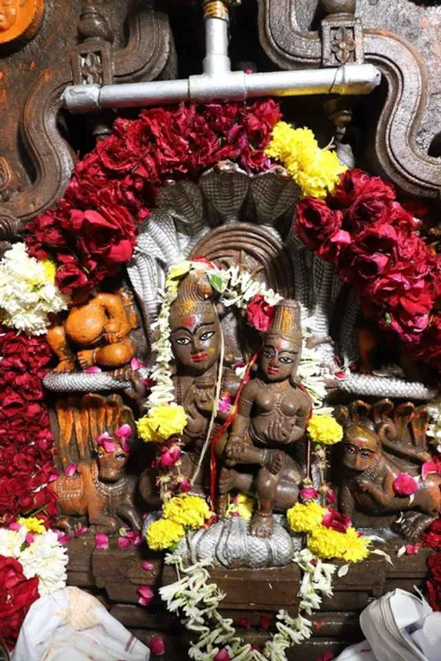 साल में एक दिन खुलता है उज्जैन का नागचंद्रेश्वर मंदिर, आज रात 12 बजे से होंगे दर्शन