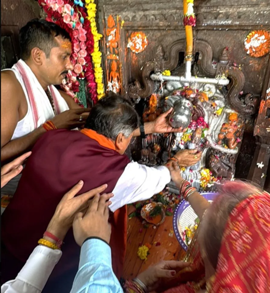 नागचंद्रेश्वर के दर्शन करने उज्जैन पहुंचे कैलाश विजयवर्गीय, लिया आशीर्वाद
