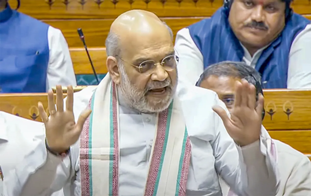 'आप आतंकियों का धर्म देखकर दुखी न हों', लोकसभा में विपक्ष के हंगामे पर भड़के अमित शाह