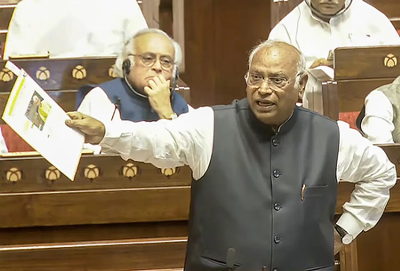 हम फ्रंट फुट पर थे फिर अचानक युद्ध विराम की घोषणा क्यों हो गई : खड़गे