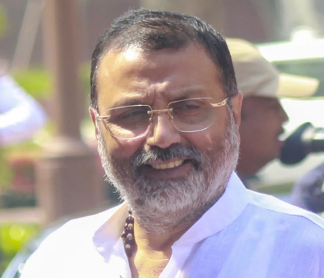 निशिकांत दुबे का गांधी परिवार पर निशाना, 'नेहरू आपके दादा हो सकते हैं, लेकिन वे पहले प्रधानमंत्री थे; मुझे सवाल करने का अधिकार है'