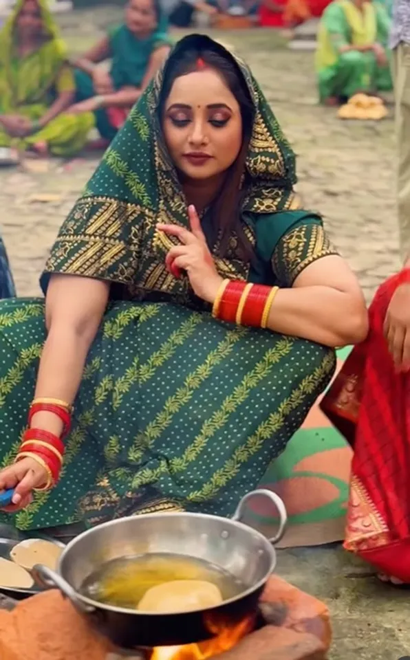 'दूधो नहाओ पूतो फलो' के सेट पर रानी चटर्जी पूरियां तलती आई नजर, बताया खास अनुभव