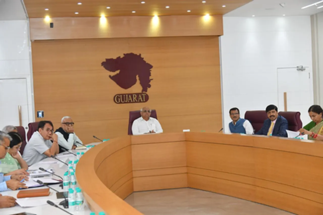 सभी विकासोन्मुखी प्रोजेक्ट्स को समयसीमा में और गुणवत्तायुक्त मानदंड के साथ पूर्ण करें : सीएम भूपेंद्र पटेल