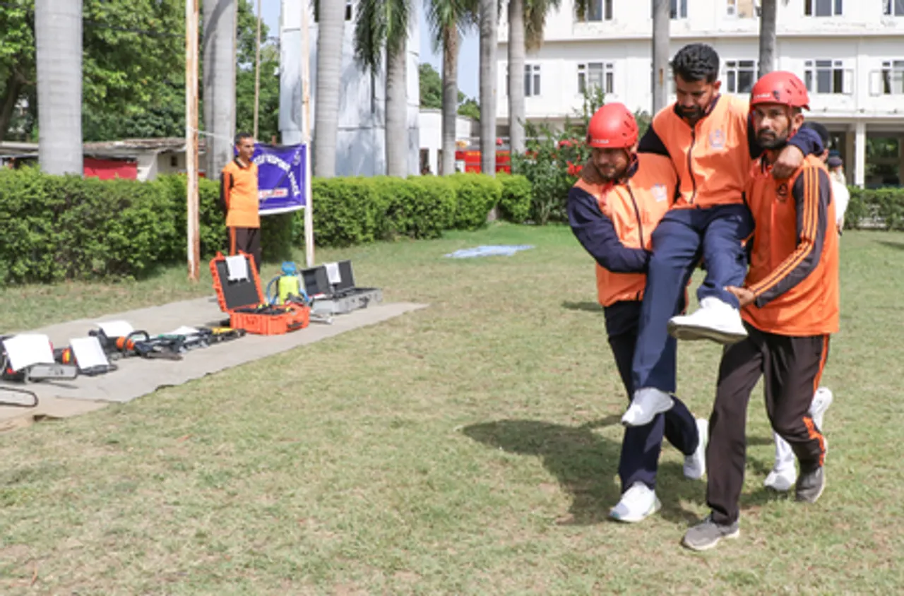 Delhi holds mock drill in 11 districts to check disaster management preparedness