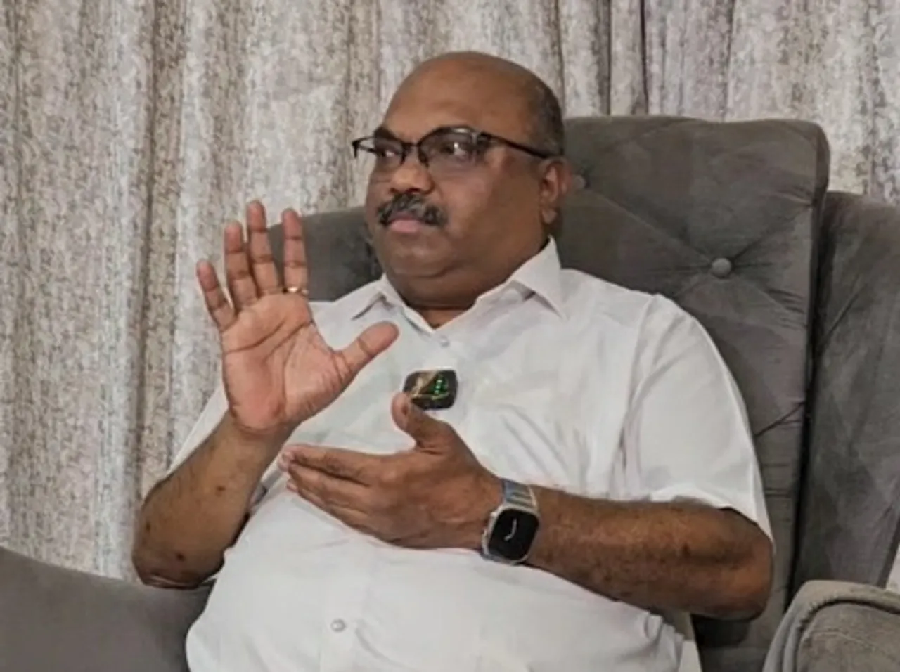 माणिकराव को खेल मंत्री बनाए जाने पर अनिल परब का तंज, महाराष्ट्र में तैयार करेंगी 'रमीवीर'