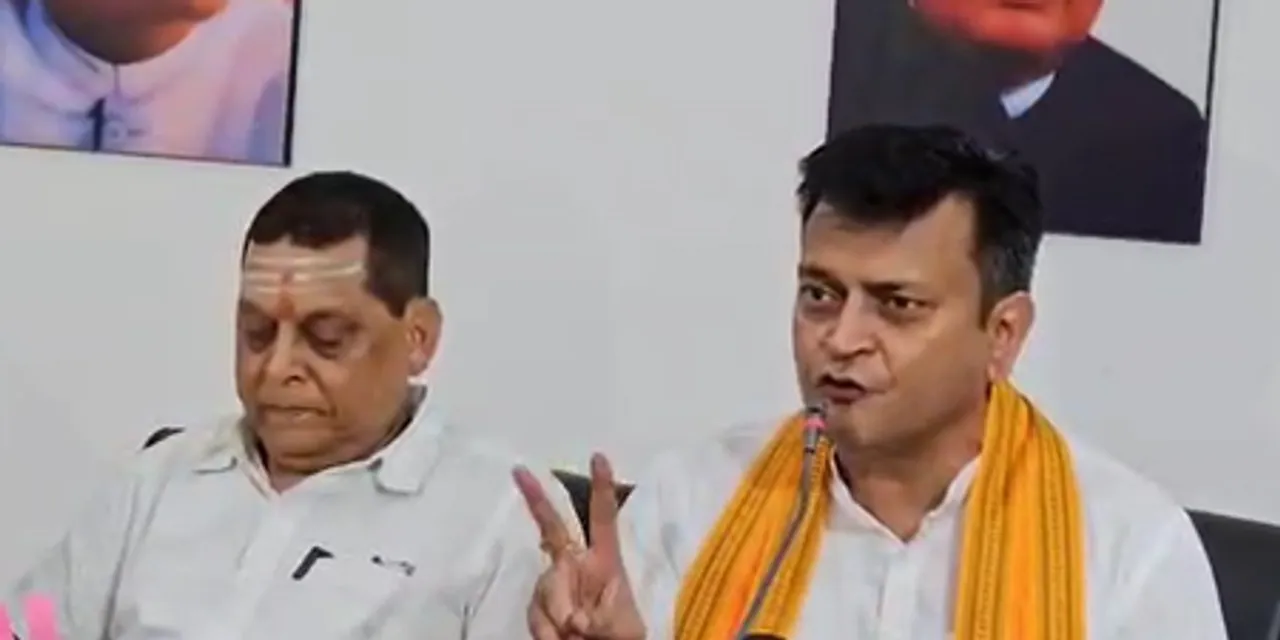 'तेजस्वी के पास दो एपिक नंबर, दर्ज हो मुकदमा', भाजपा ने चुनाव आयोग से की मांग