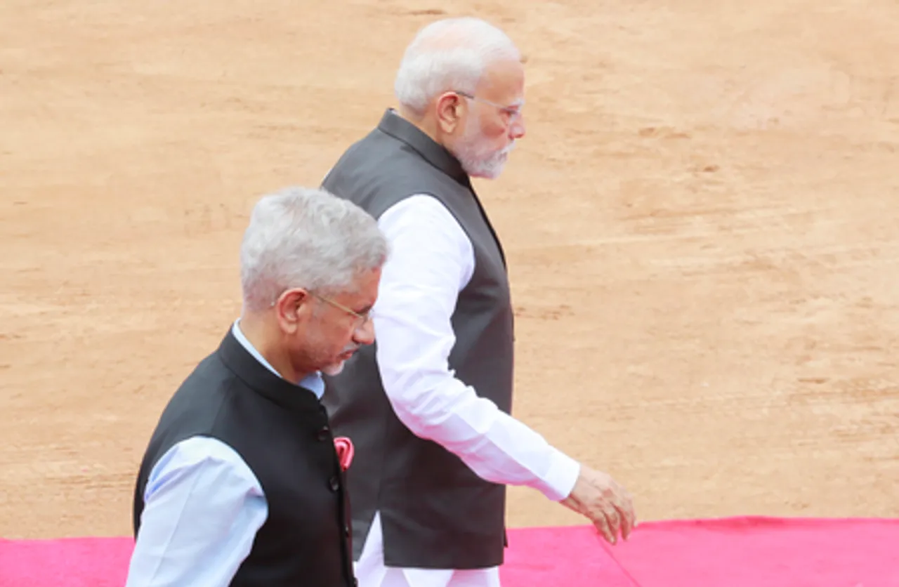 New Delhi: President of Philippines Welcomed at Rashtrapati Bhavan