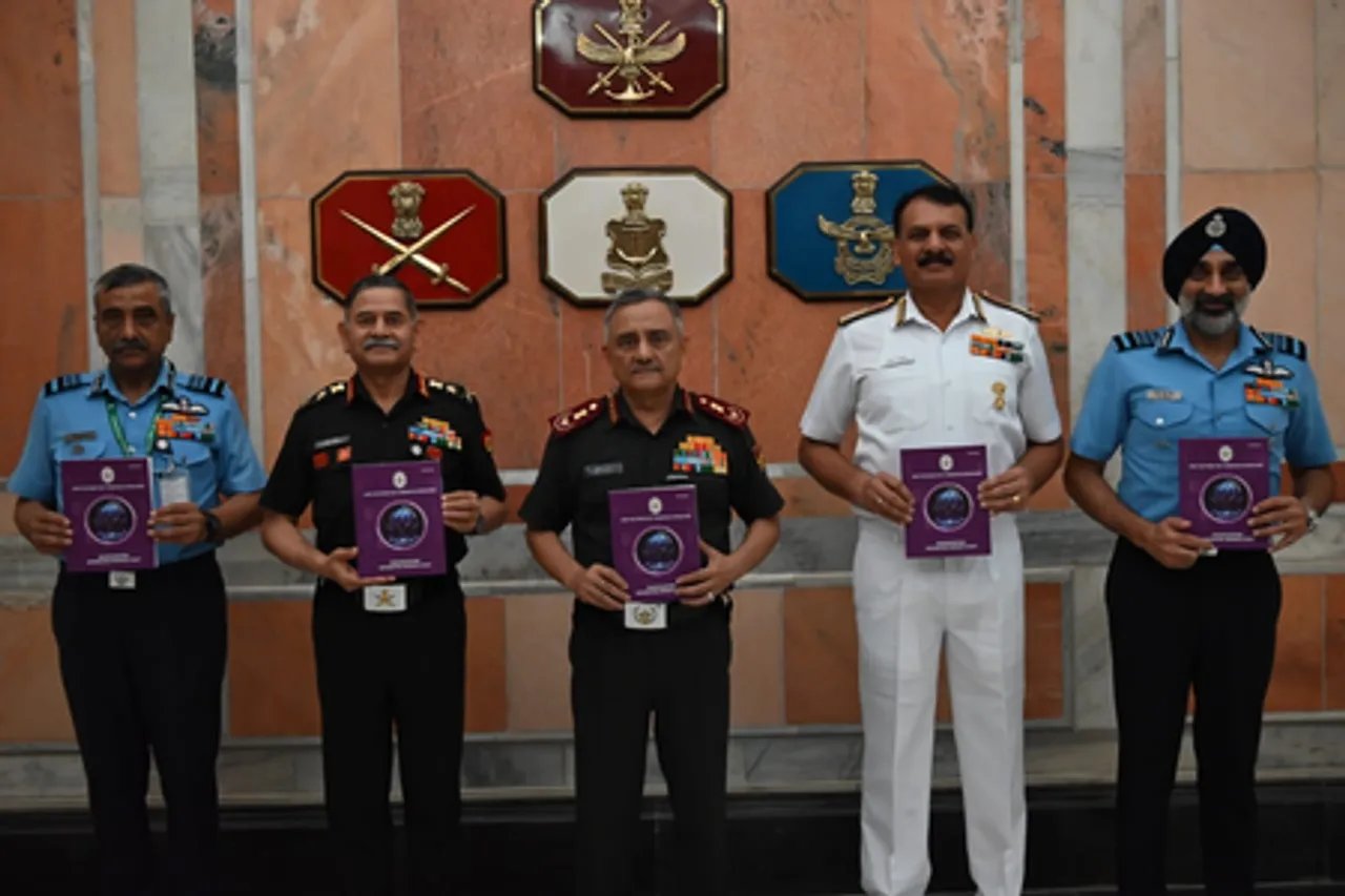 सीडीएस ने साइबरस्पेस और एम्फीबियस ऑपरेशन्स के डीक्लासिफाइड संयुक्त सिद्धांत किए जारी